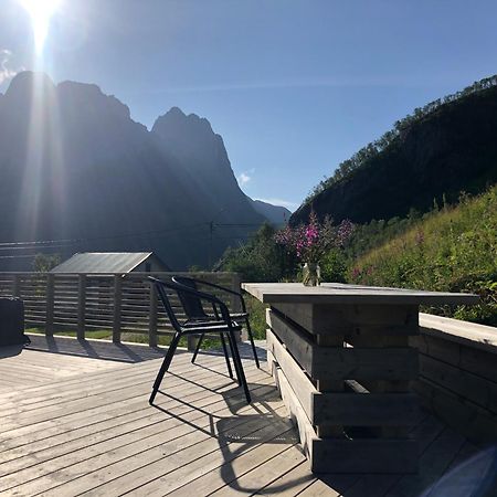 Segla Guesthouse - With View Of Fjord Fjordgard Екстериор снимка