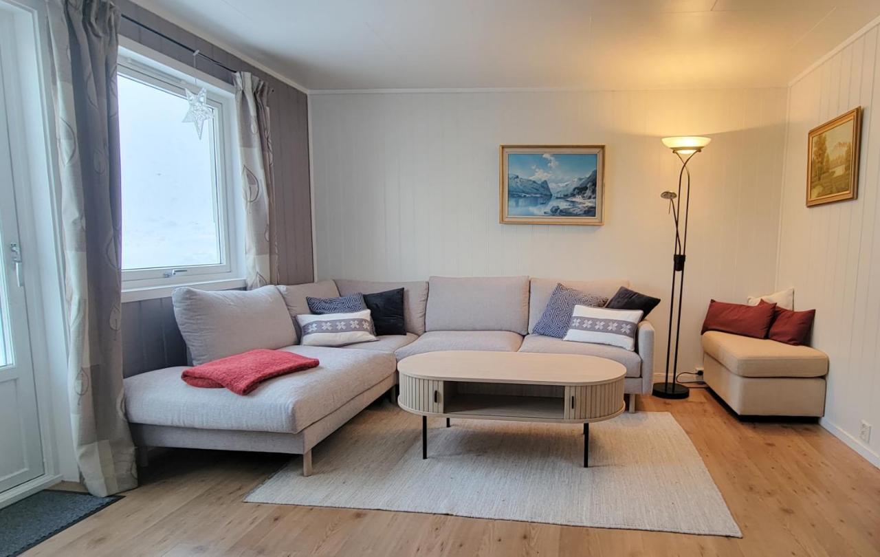 Segla Guesthouse - With View Of Fjord Fjordgard Екстериор снимка