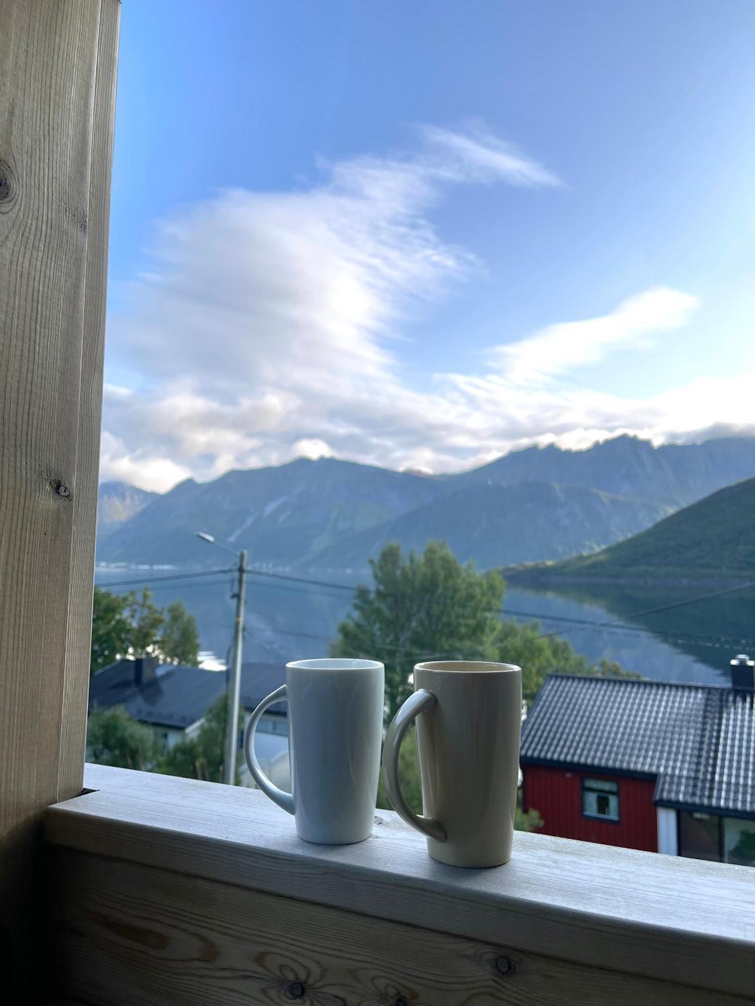 Segla Guesthouse - With View Of Fjord Fjordgard Екстериор снимка