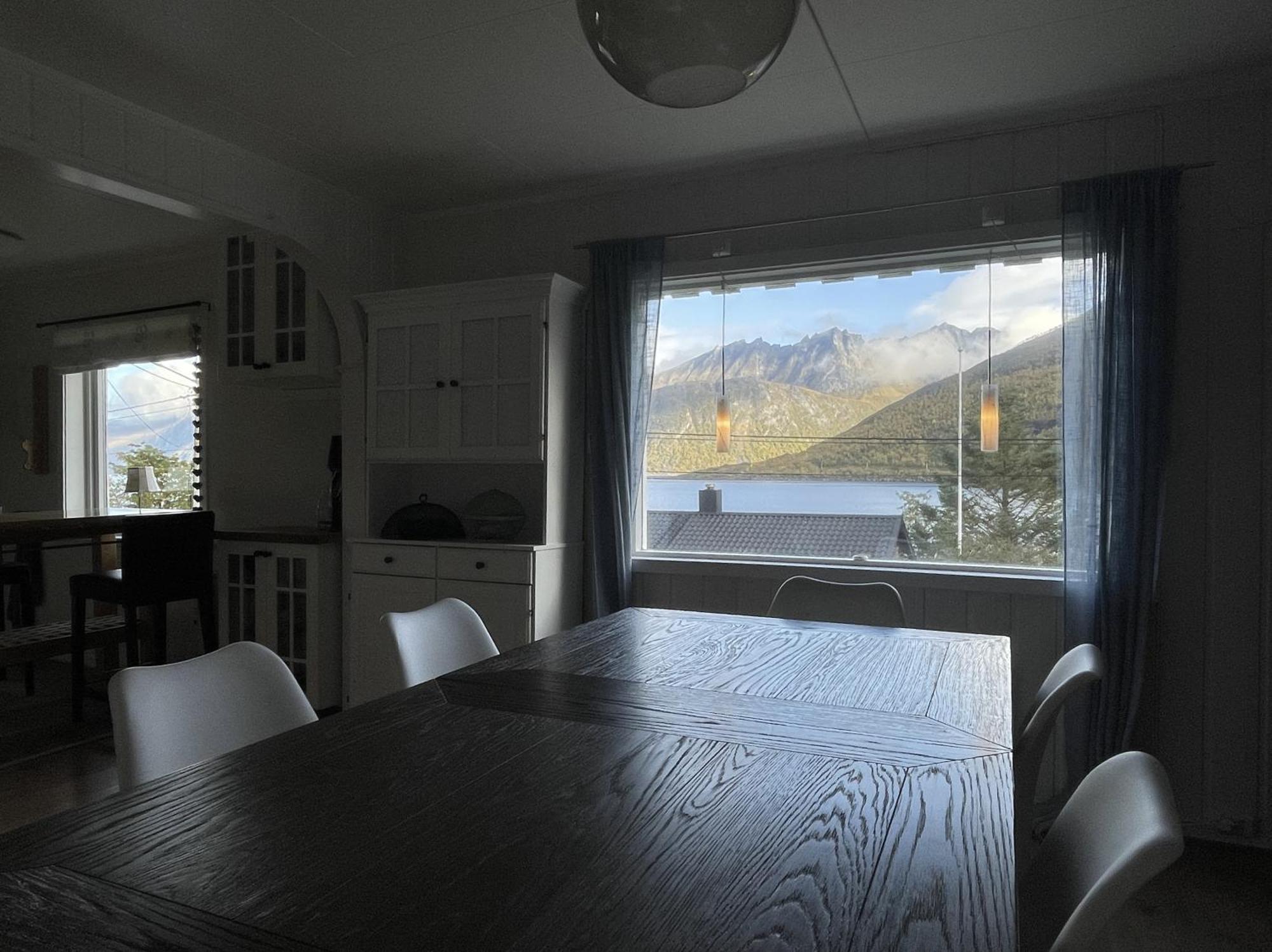 Segla Guesthouse - With View Of Fjord Fjordgard Екстериор снимка