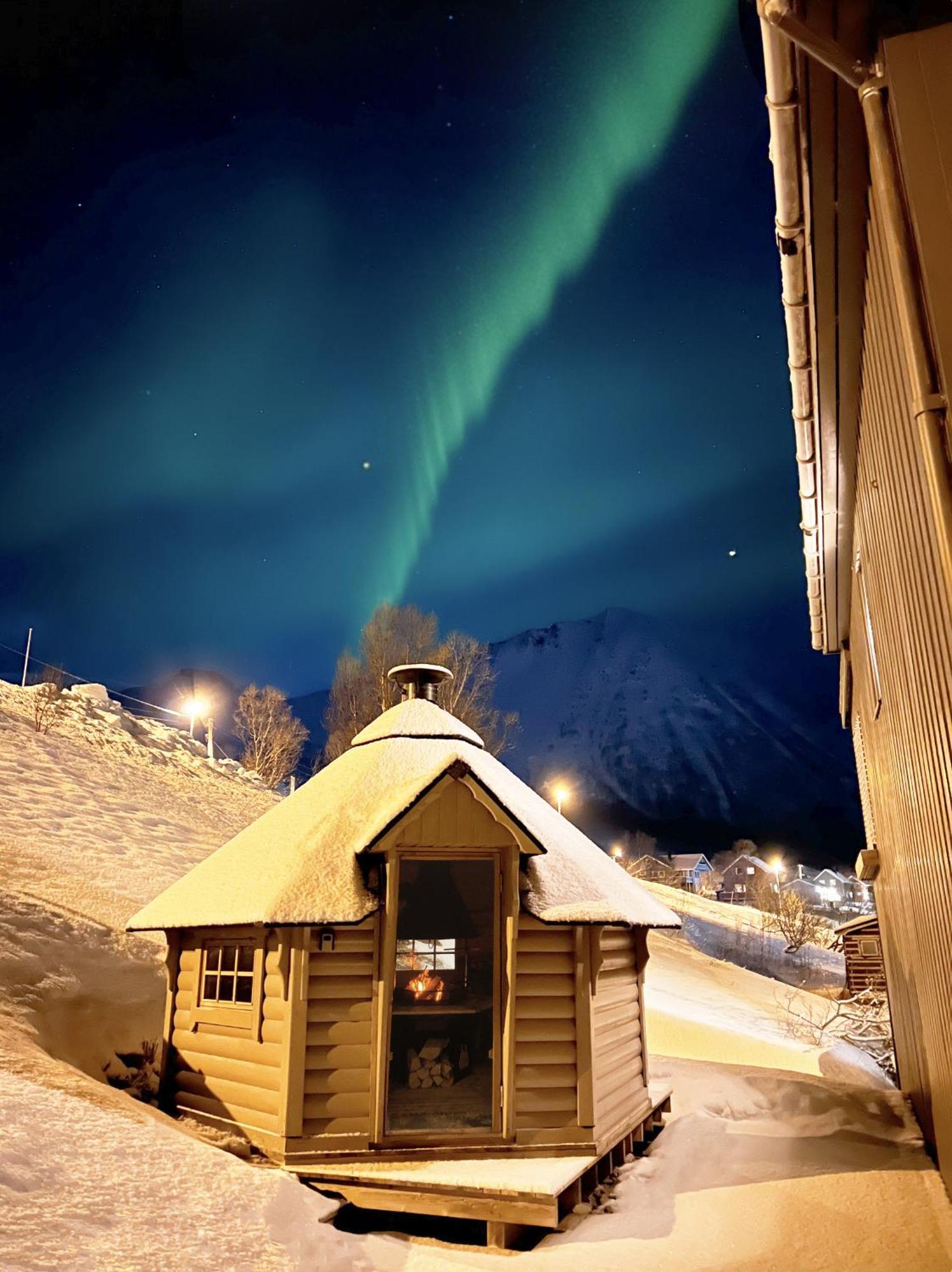 Segla Guesthouse - With View Of Fjord Fjordgard Екстериор снимка